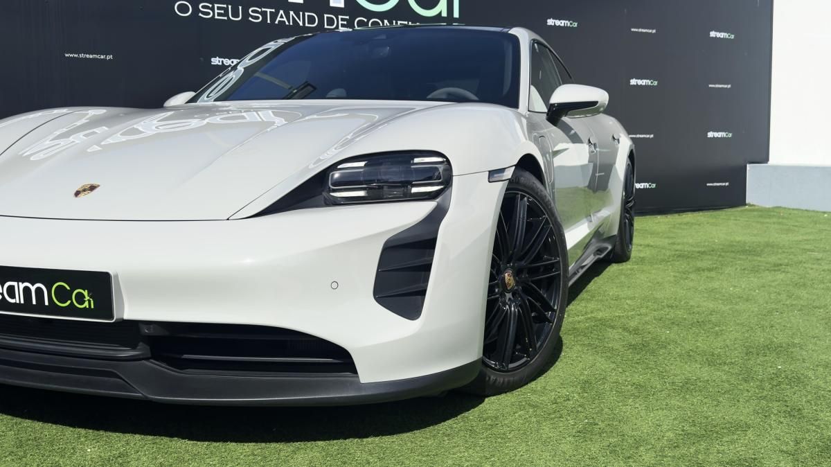 porsche-taycan-2020-eletrico-0cc