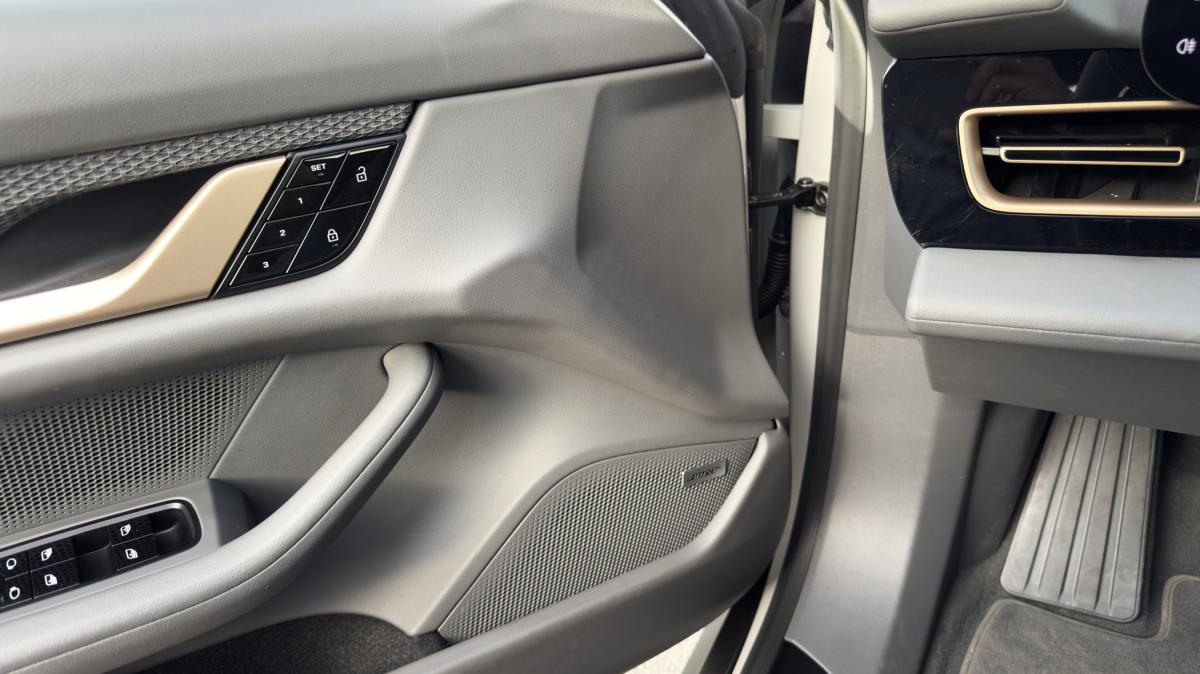 porsche-taycan-2020-eletrico-0cc