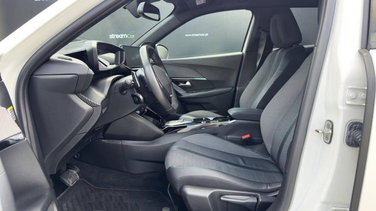 peugeot-2008-2022-gasolina-1199cc
