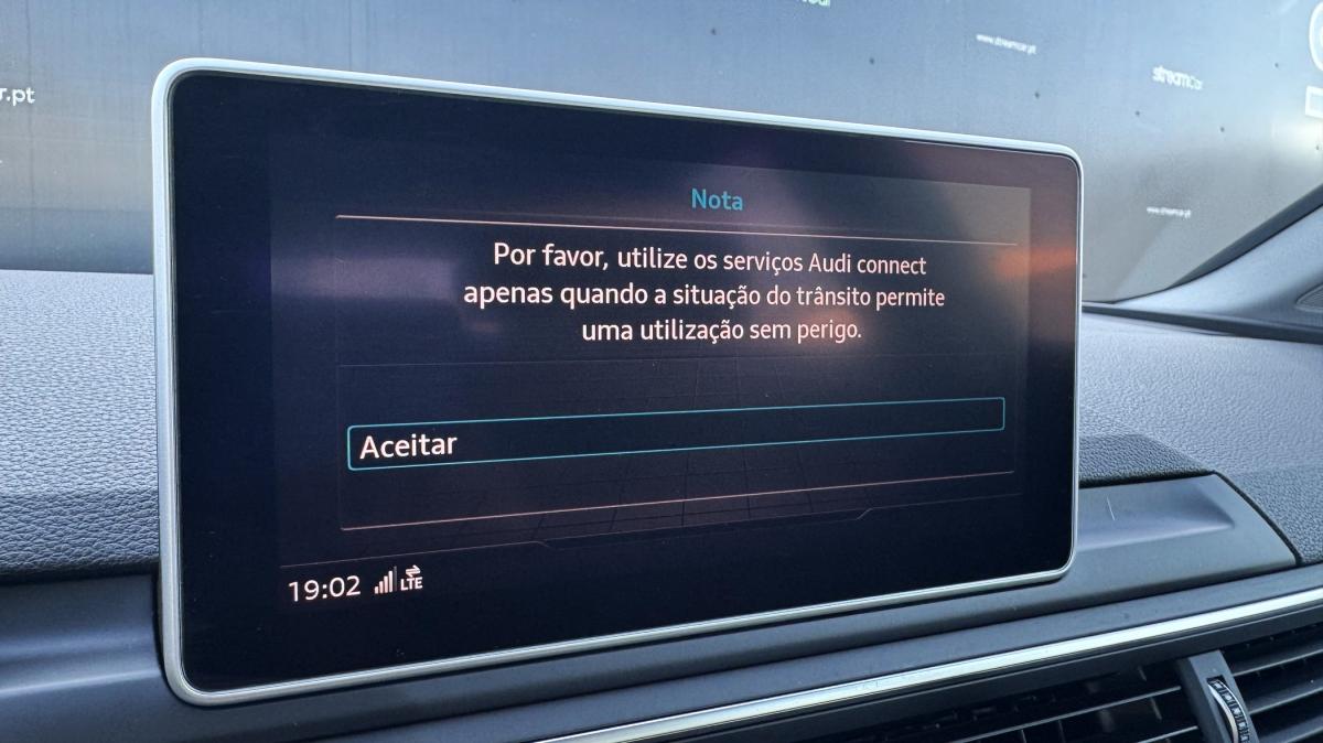 audi-a4-avant-2019-diesel-1968cc
