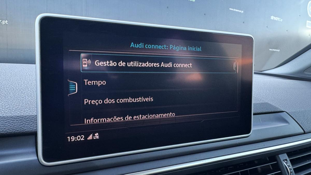 audi-a4-avant-2019-diesel-1968cc