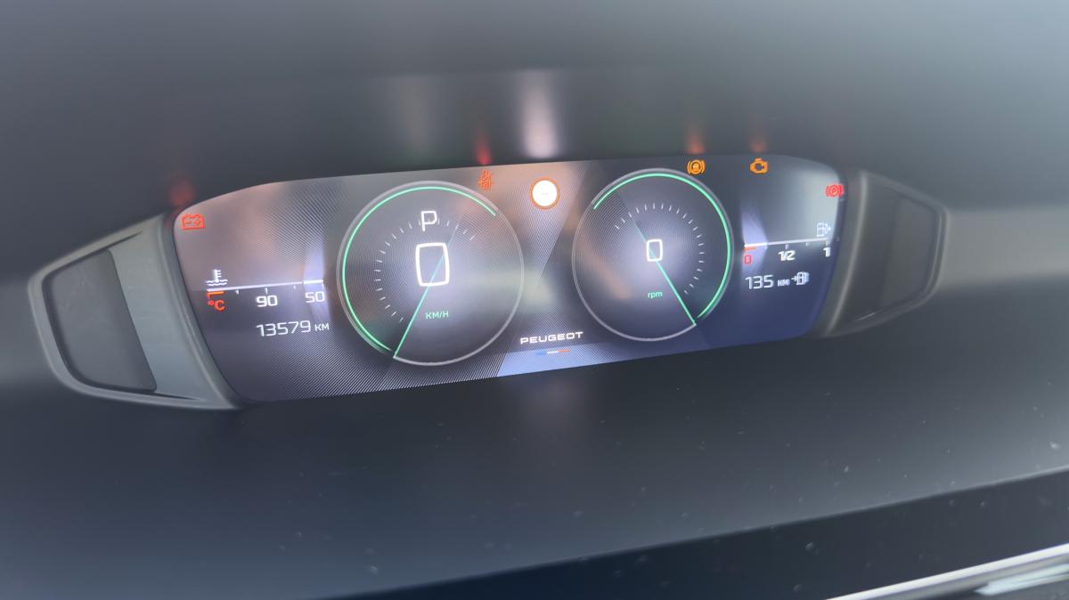 peugeot-308-sw-2024-gasolina-1199cc
