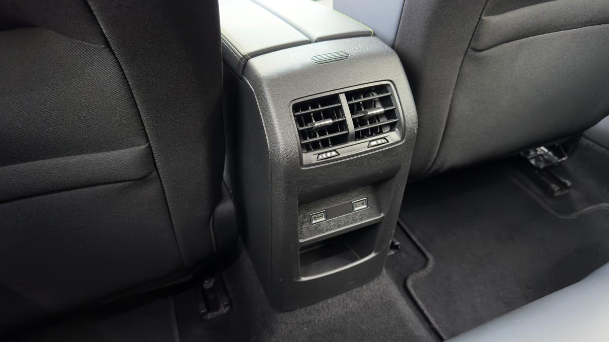 peugeot-308-sw-2024-gasolina-1199cc