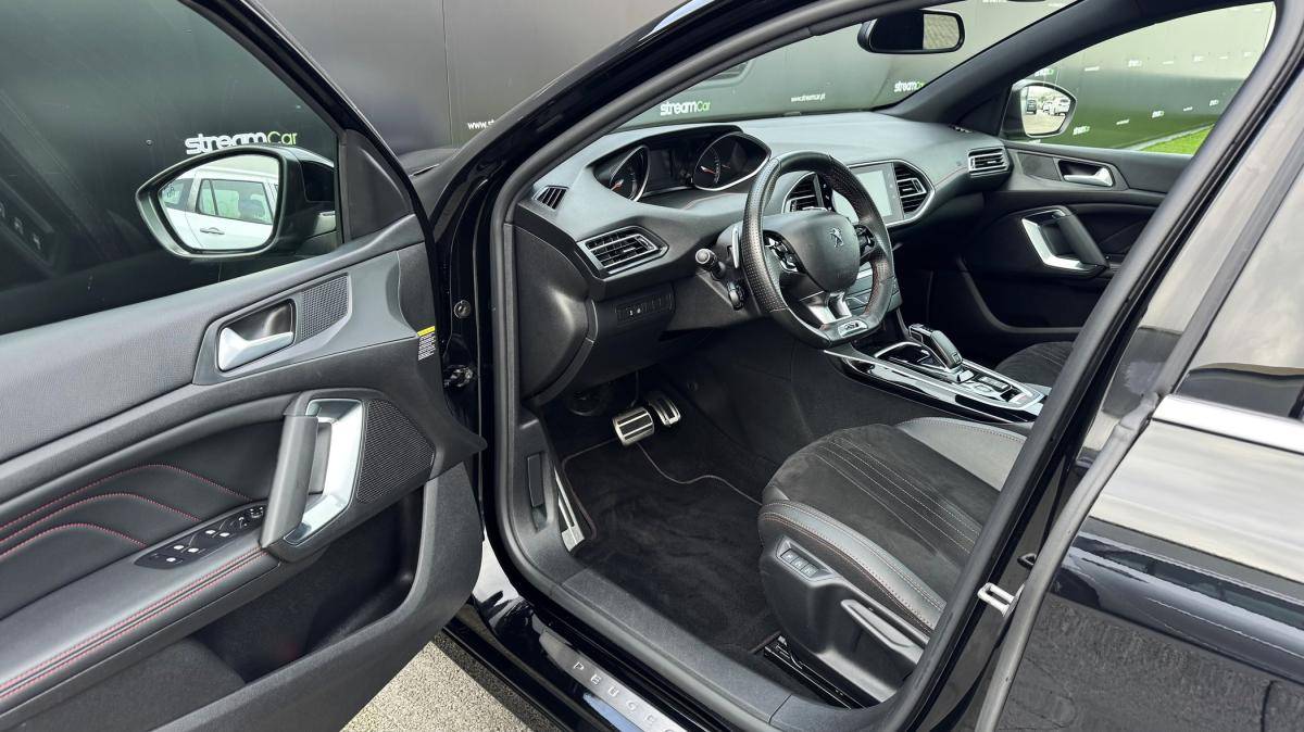 peugeot-308-sw-2021-diesel-1499cc