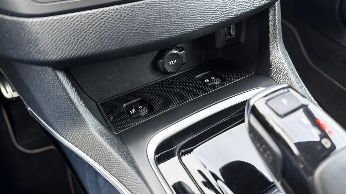 peugeot-308-sw-2021-diesel-1499cc