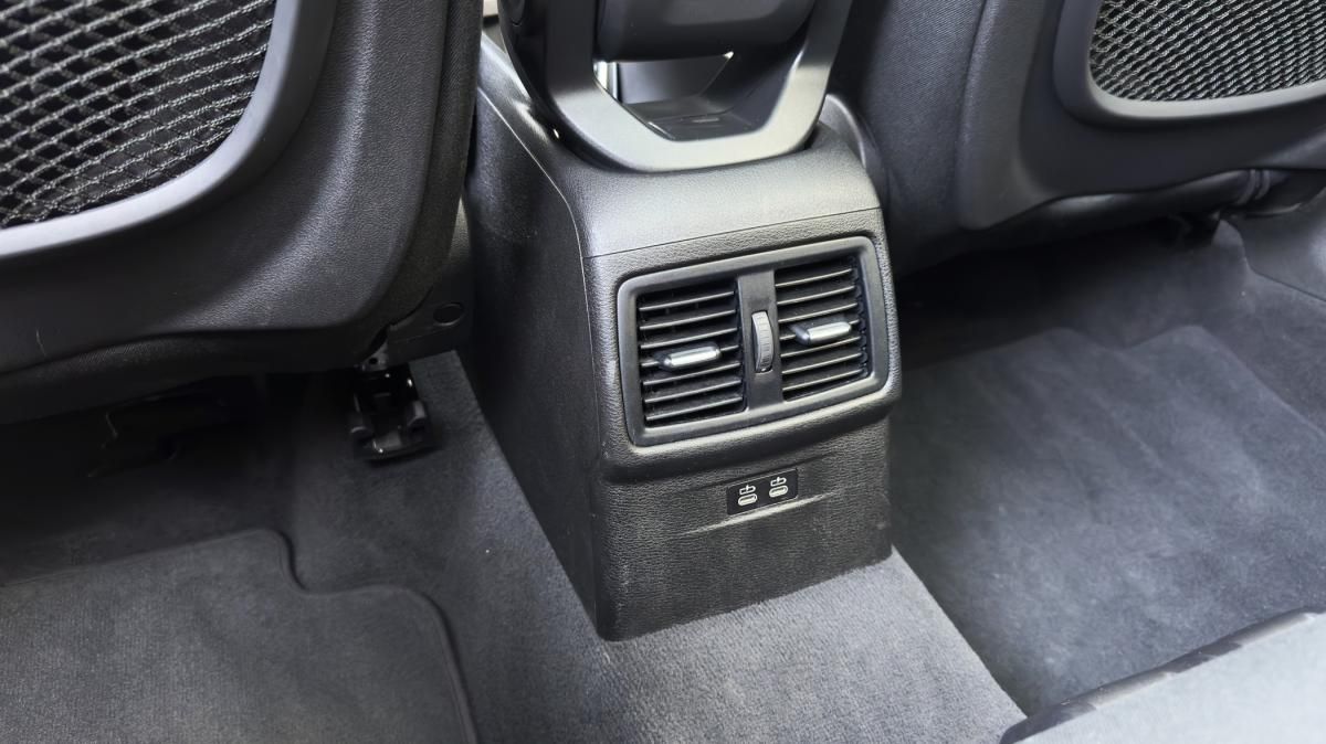 bmw-x1-2019-diesel-1496cc