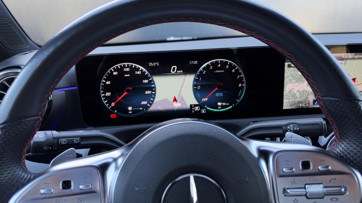 mercedes-benz-classe-a-2022-hibrido-a-gasolina-1332cc