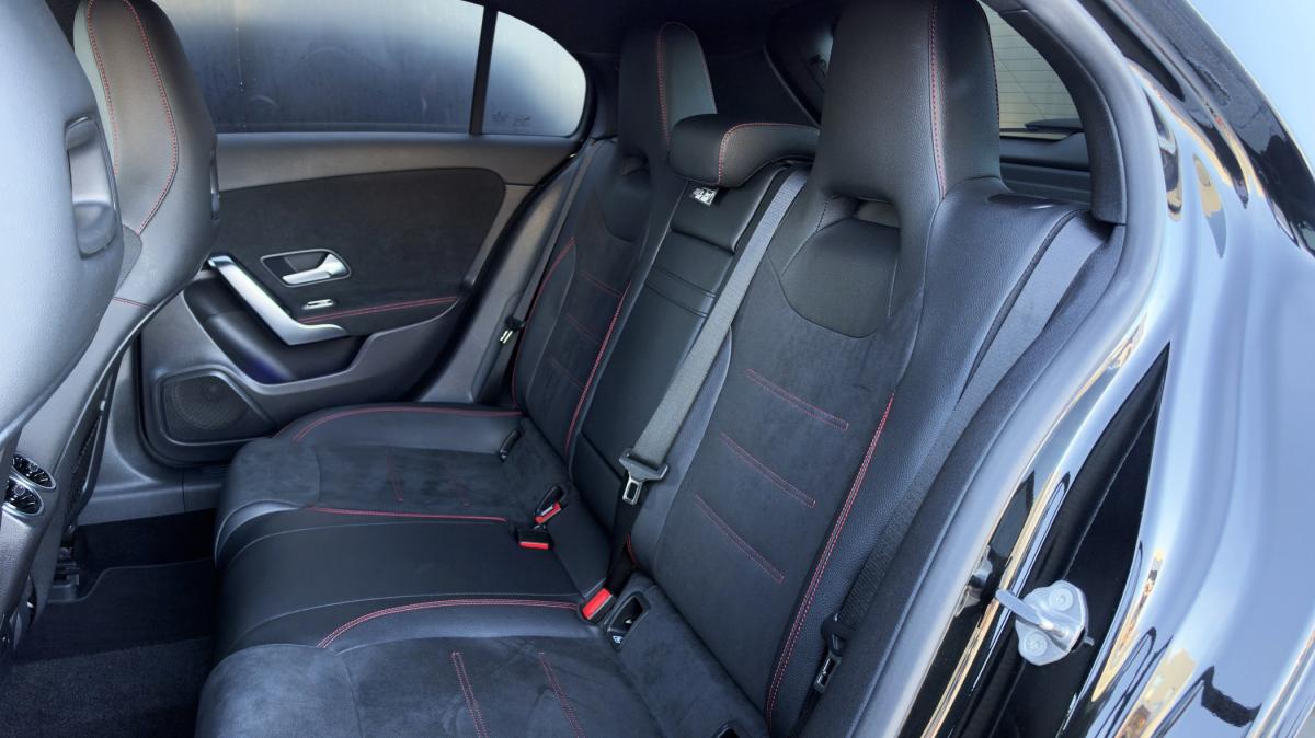mercedes-benz-classe-a-2022-hibrido-a-gasolina-1332cc
