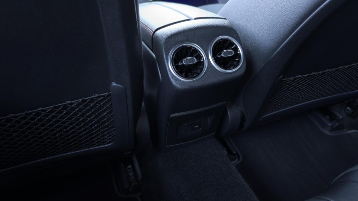 mercedes-benz-classe-a-2022-hibrido-a-gasolina-1332cc