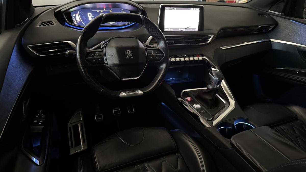 peugeot-5008-2017-diesel-1560cc