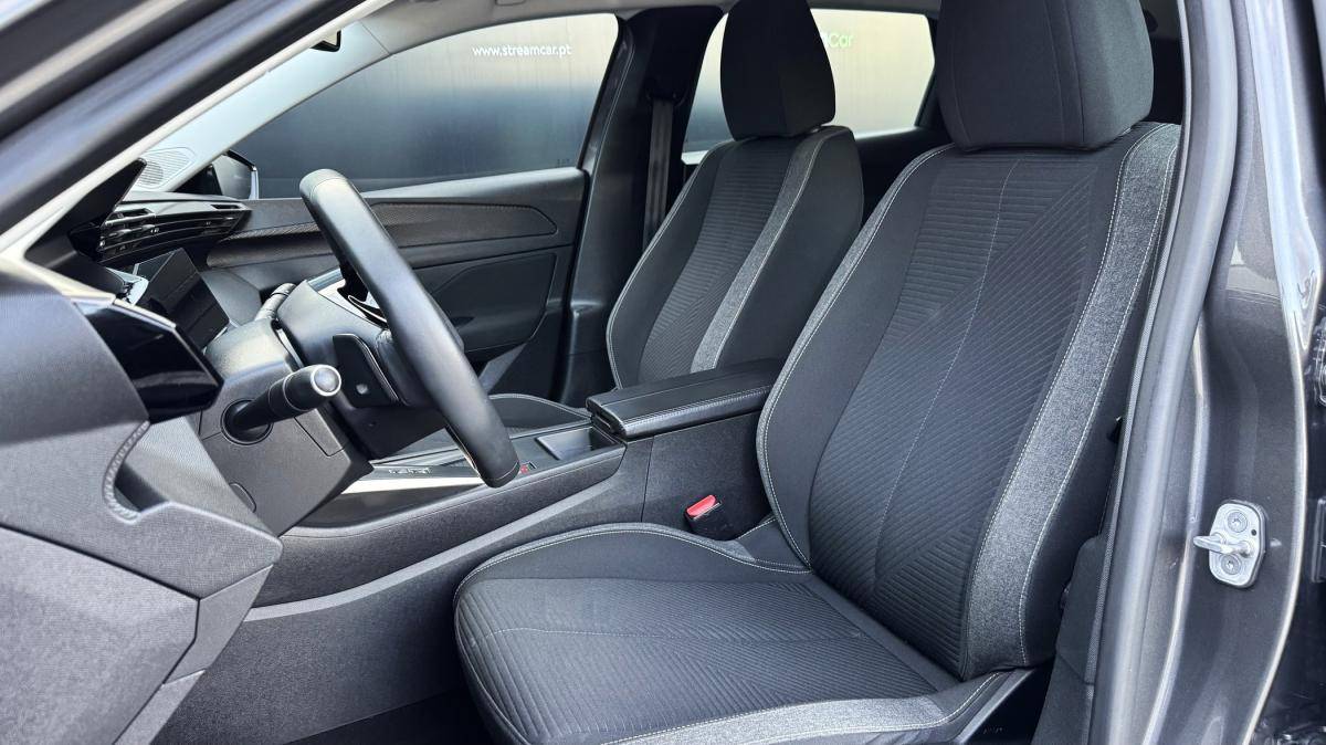 peugeot-308-sw-2023-diesel-1499cc