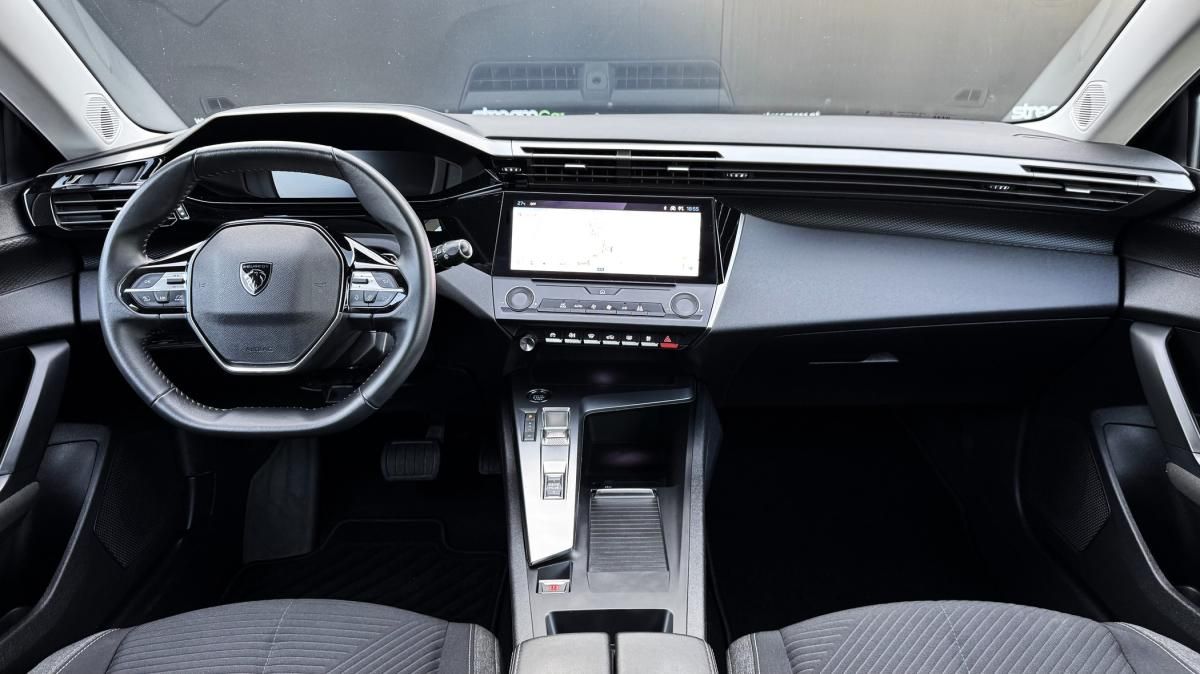 peugeot-308-sw-2023-diesel-1499cc