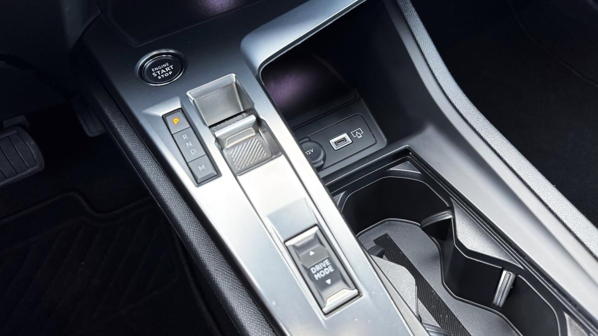 peugeot-308-sw-2023-diesel-1499cc