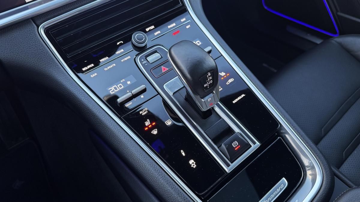 porsche-panamera-2019-hibrido-a-gasolina-2894cc