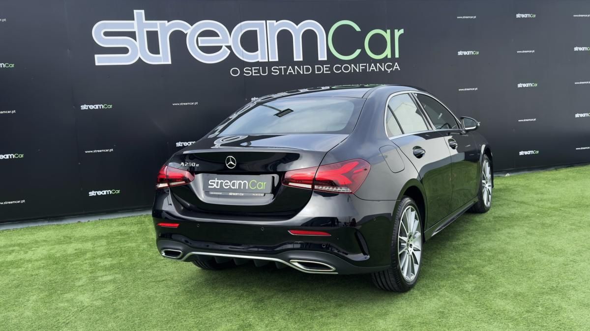 mercedes-benz-classe-a-2022-hibrido-a-gasolina-1332cc