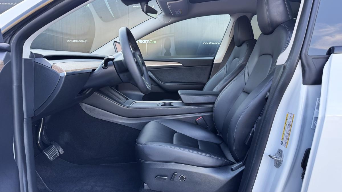 tesla-model-y-2023-eletrico-500cc