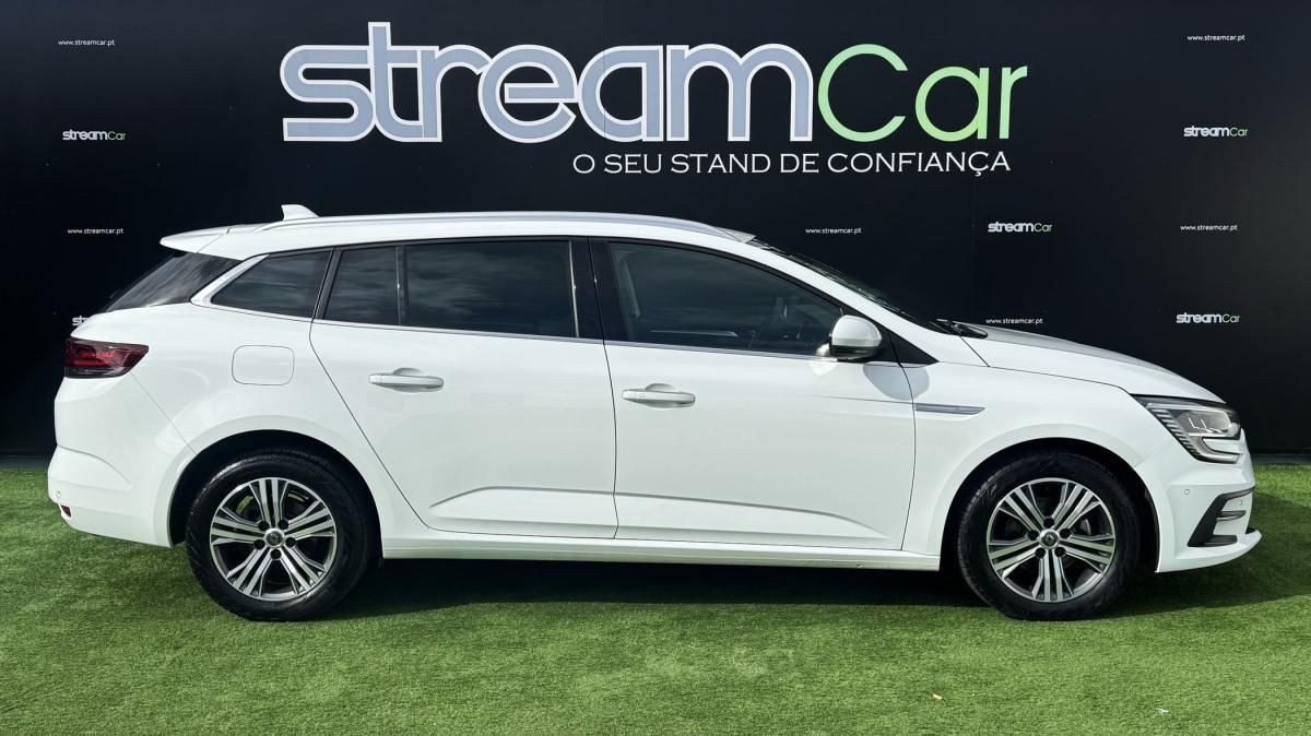 renault-megane-sport-tourer-2022-diesel-1461cc