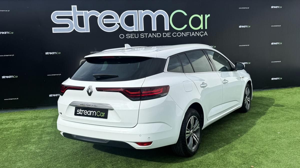 renault-megane-sport-tourer-2022-diesel-1461cc