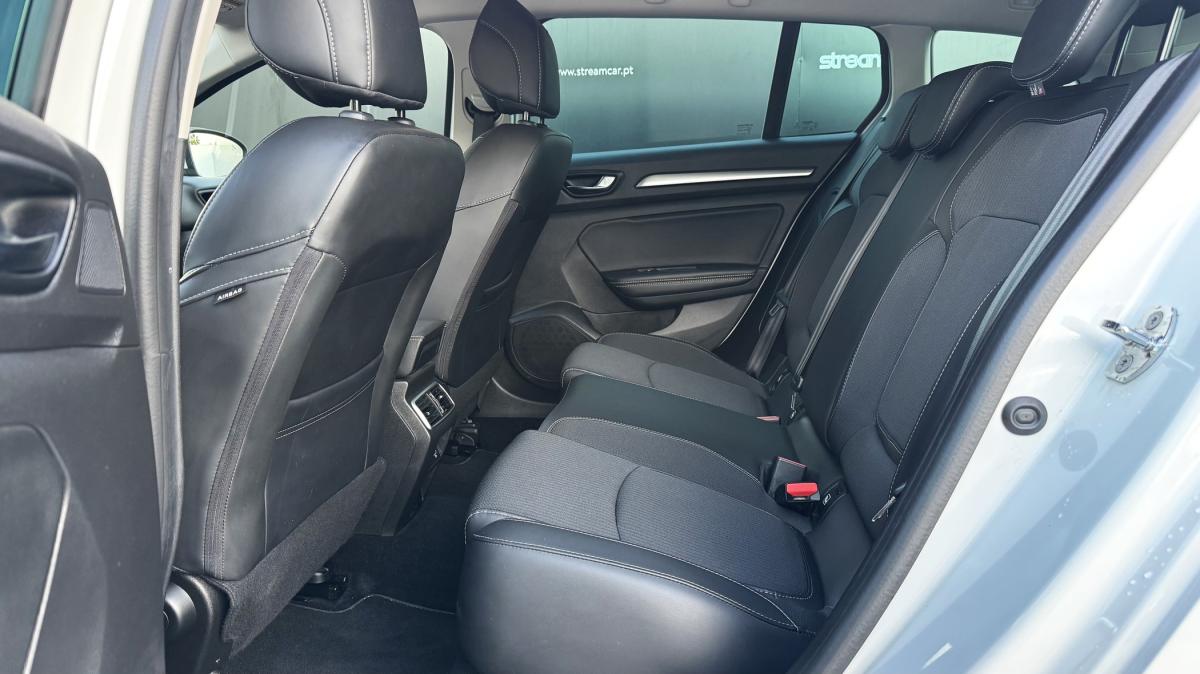 renault-megane-sport-tourer-2022-diesel-1461cc