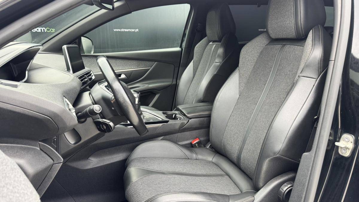 peugeot-5008-2019-diesel-1499cc