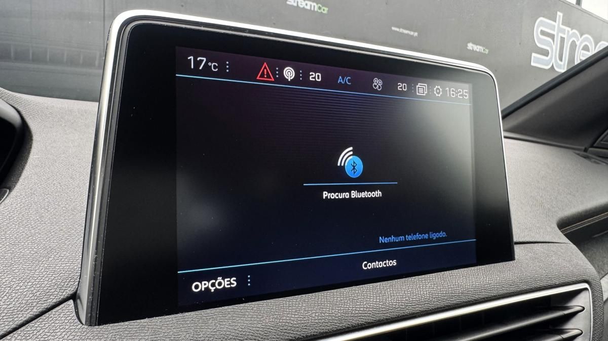 peugeot-5008-2019-diesel-1499cc