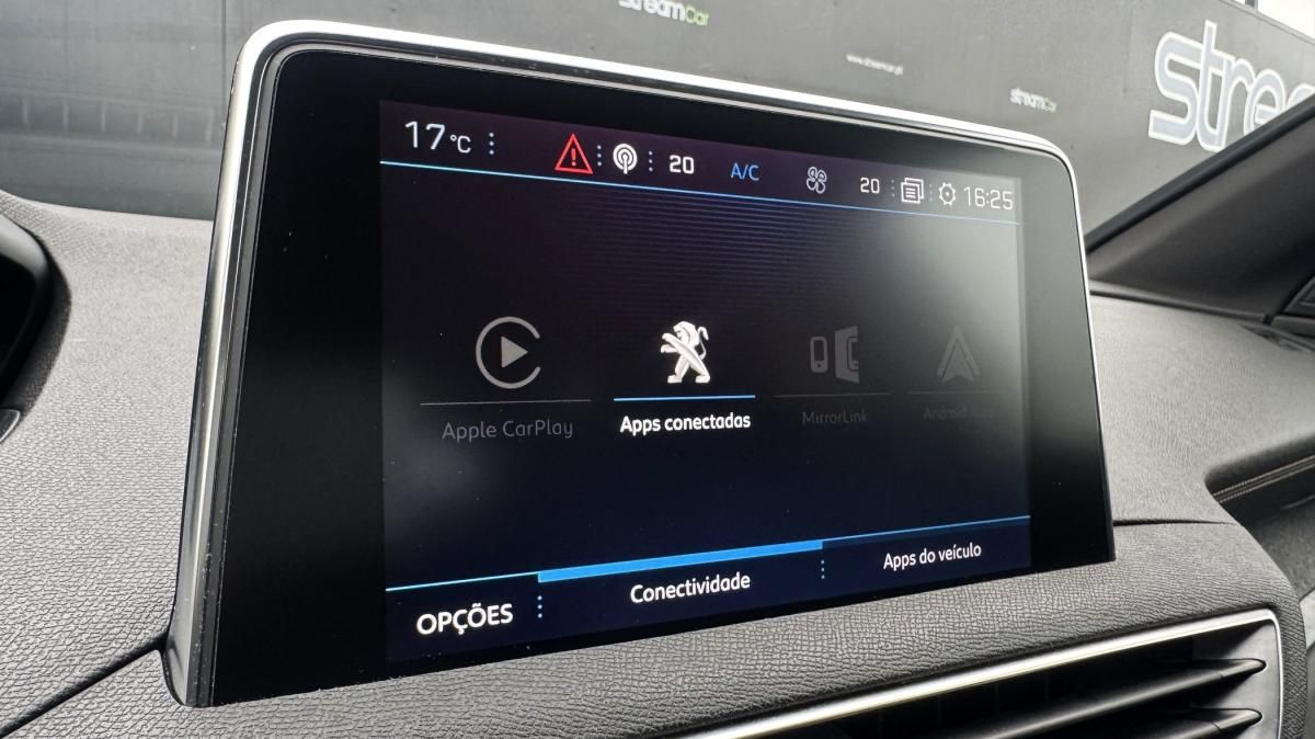 peugeot-5008-2019-diesel-1499cc