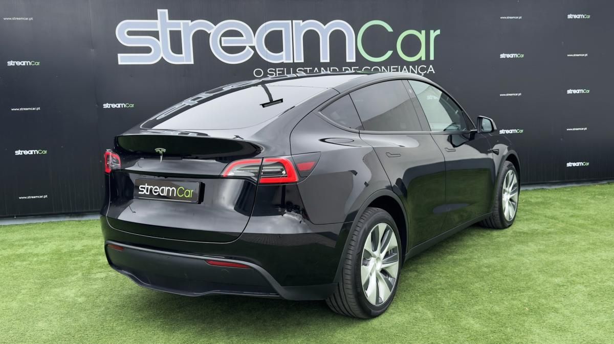 tesla-model-y-2023-eletrico-500cc
