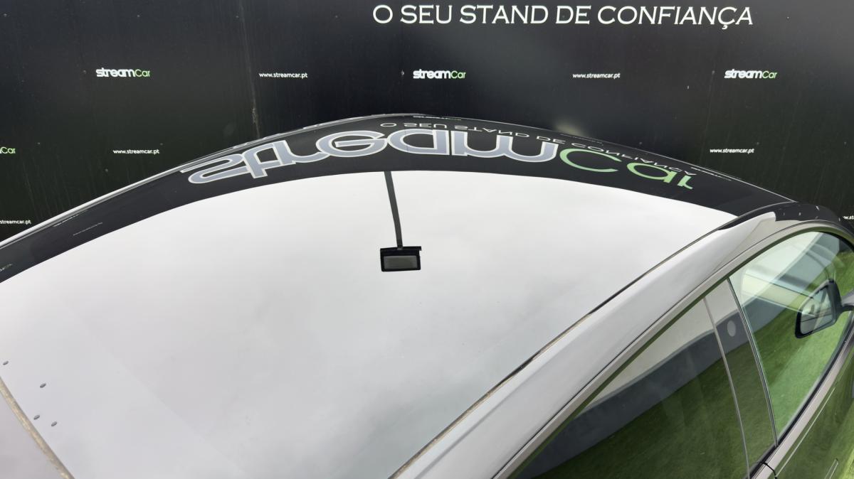 tesla-model-y-2023-eletrico-500cc