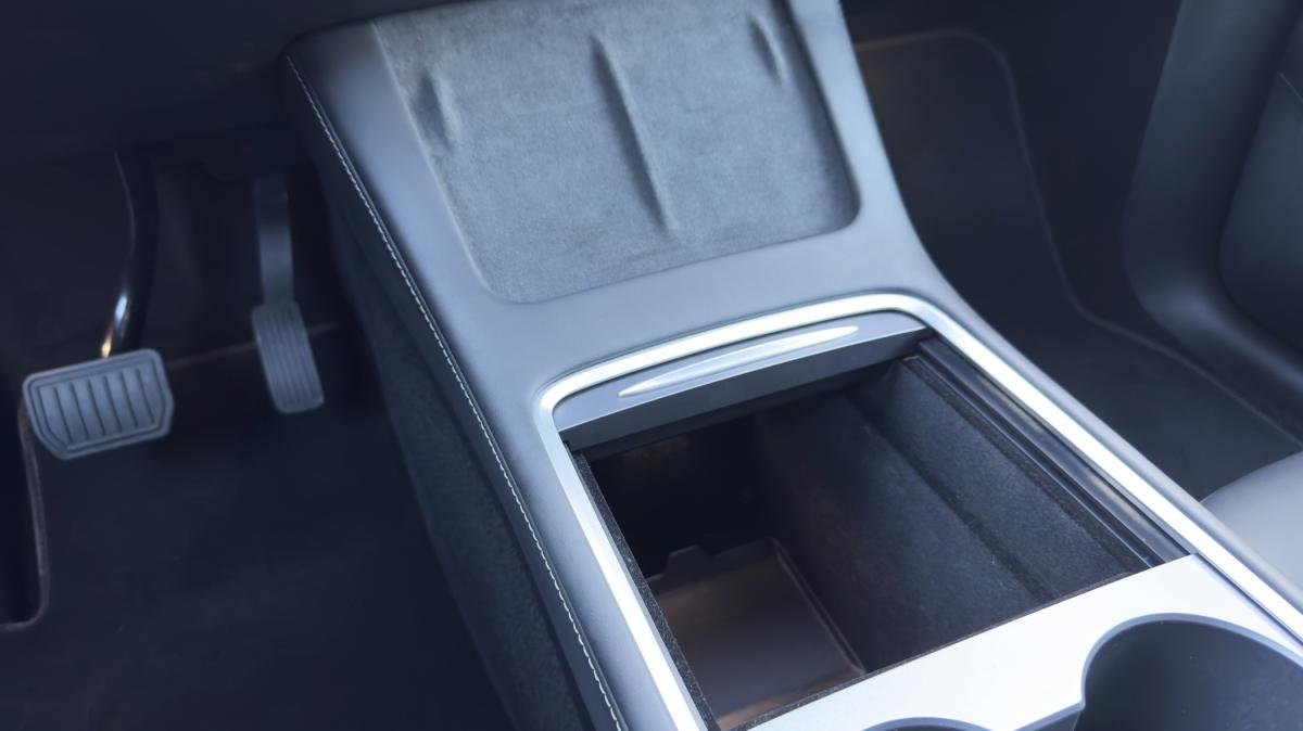 tesla-model-y-2023-eletrico-500cc