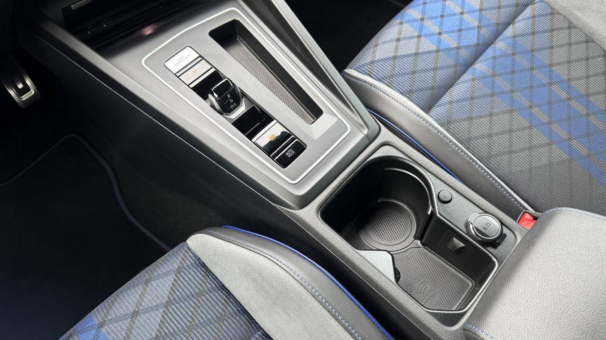 volkswagen-golf-2022-gasolina-1984cc