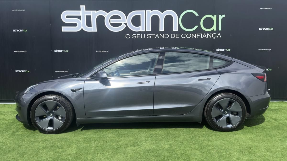tesla-model-3-2022-eletrico-500cc