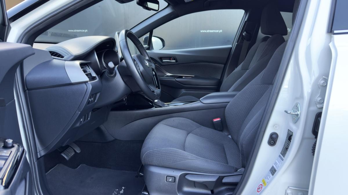 toyota-c-hr-2019-hibrido-a-gasolina-1798cc