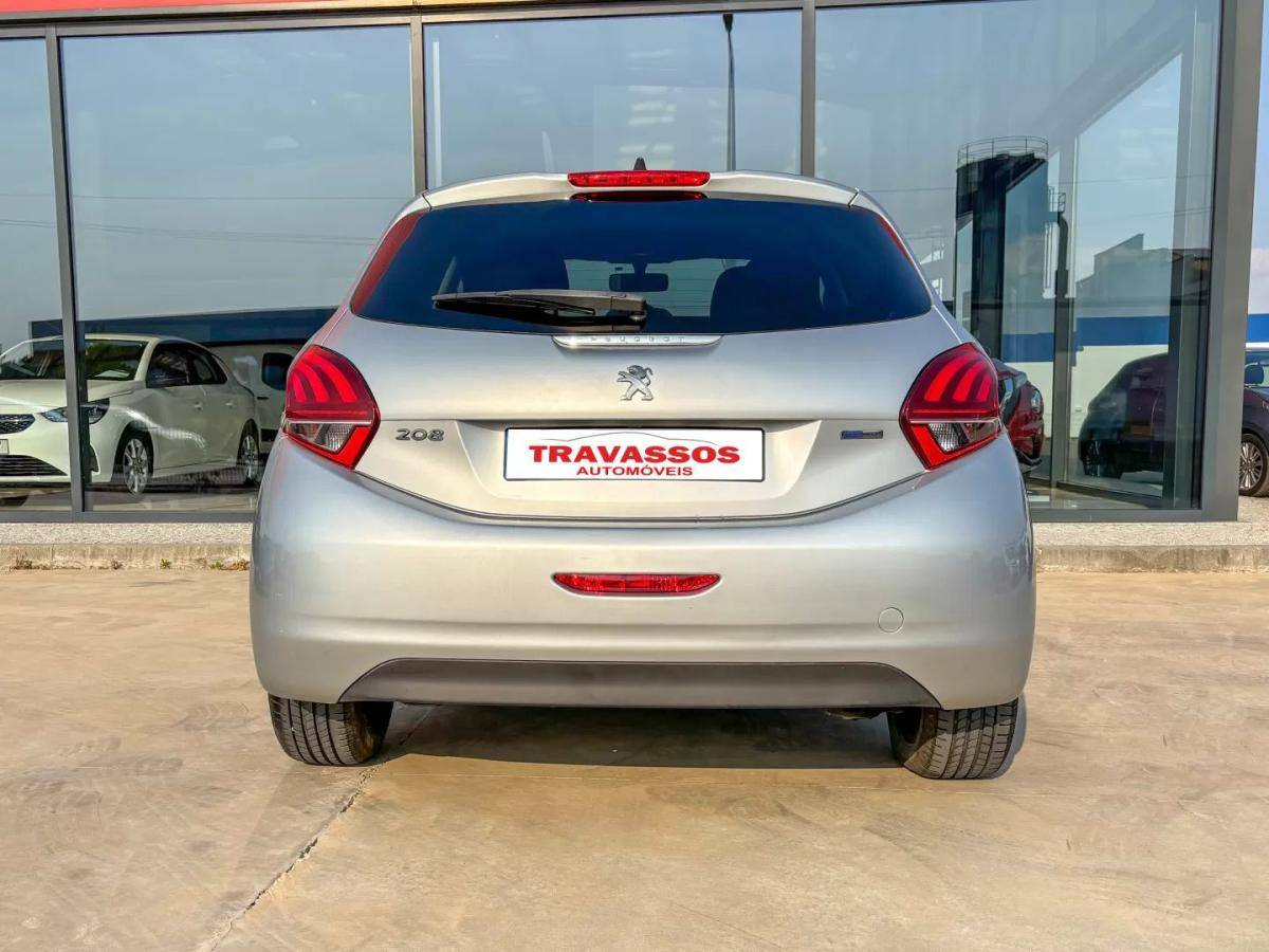 peugeot-208-2016-gasolina-1199cc