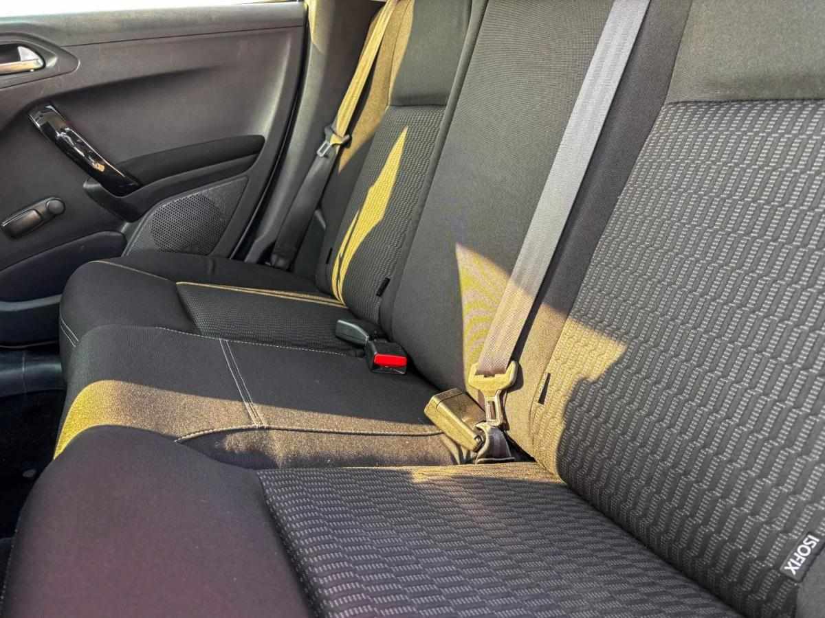 peugeot-208-2016-gasolina-1199cc