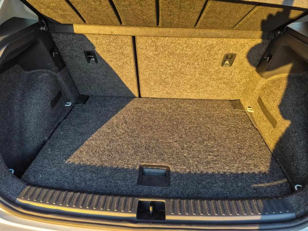 seat-arona-2023-gasolina-999cc