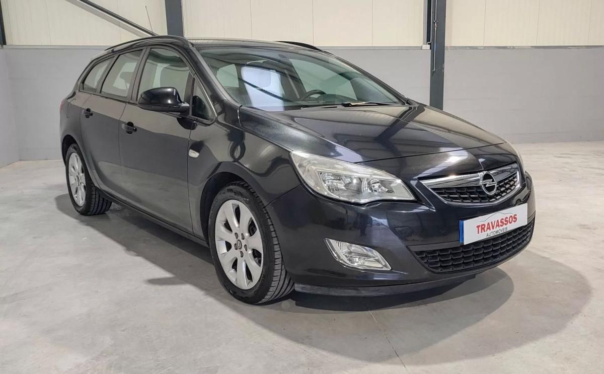 opel-astra-sport-tourer-2012-diesel-1248cc