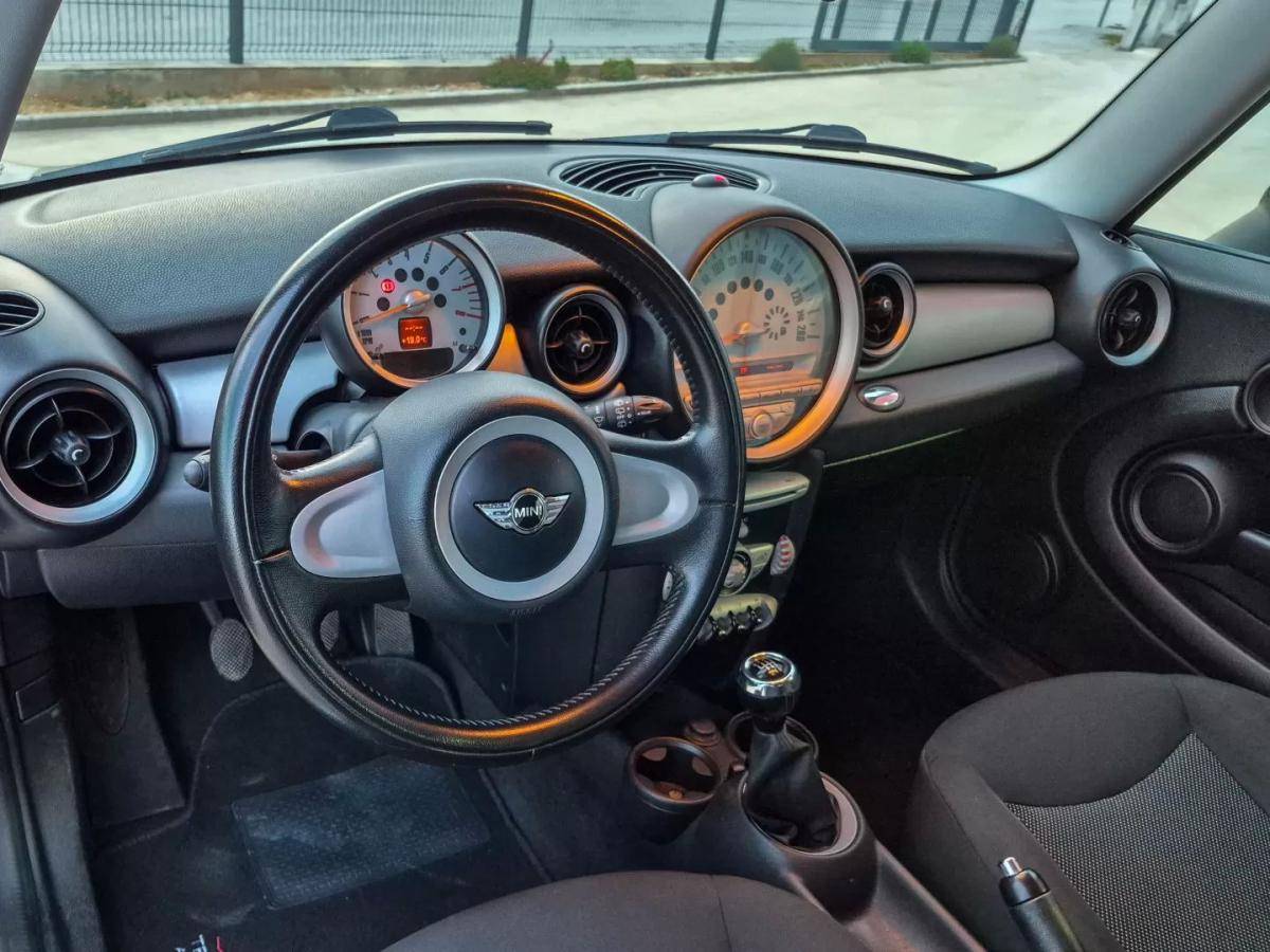 mini-cooper-2010-gasolina-1598cc