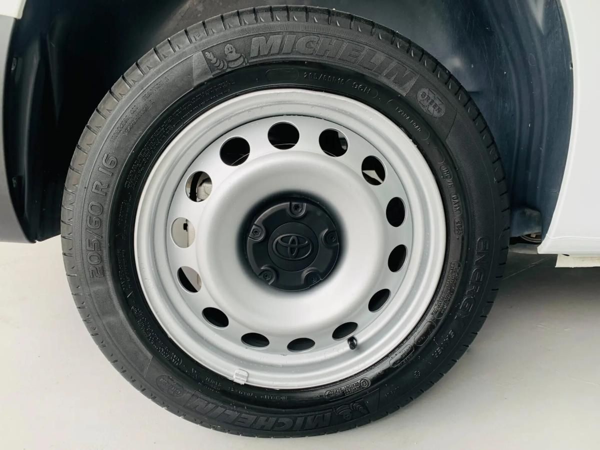 toyota-proace-2023-diesel-1499cc