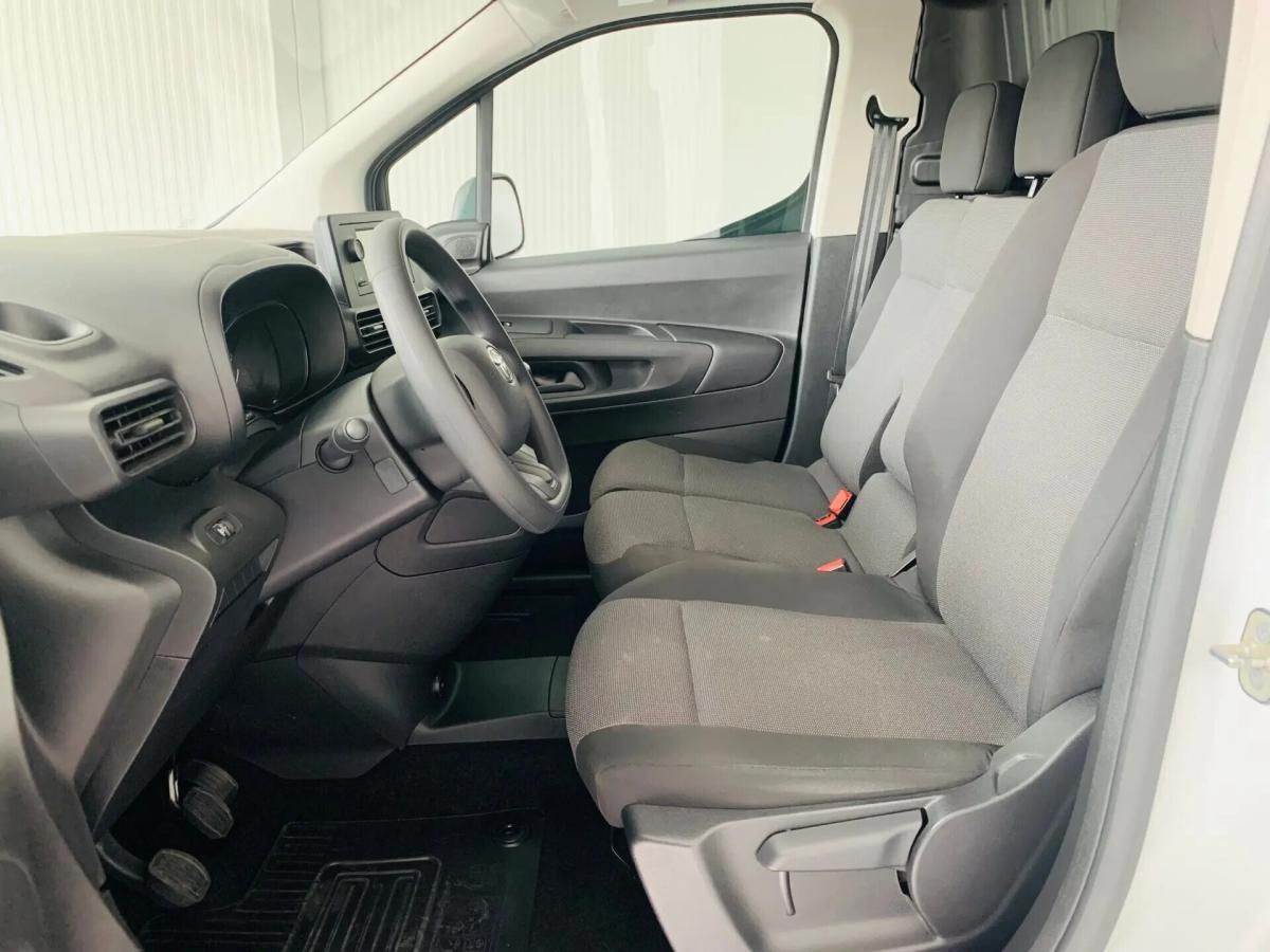 toyota-proace-2023-diesel-1499cc