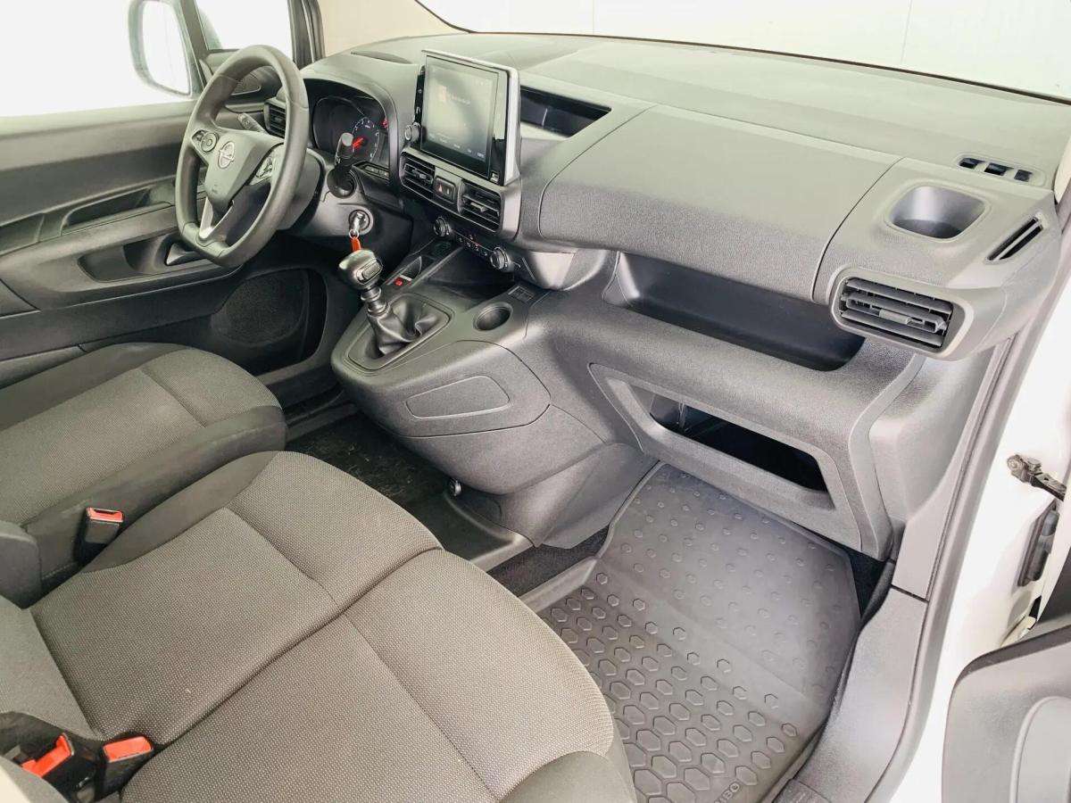 opel-combo-2023-diesel-1499cc