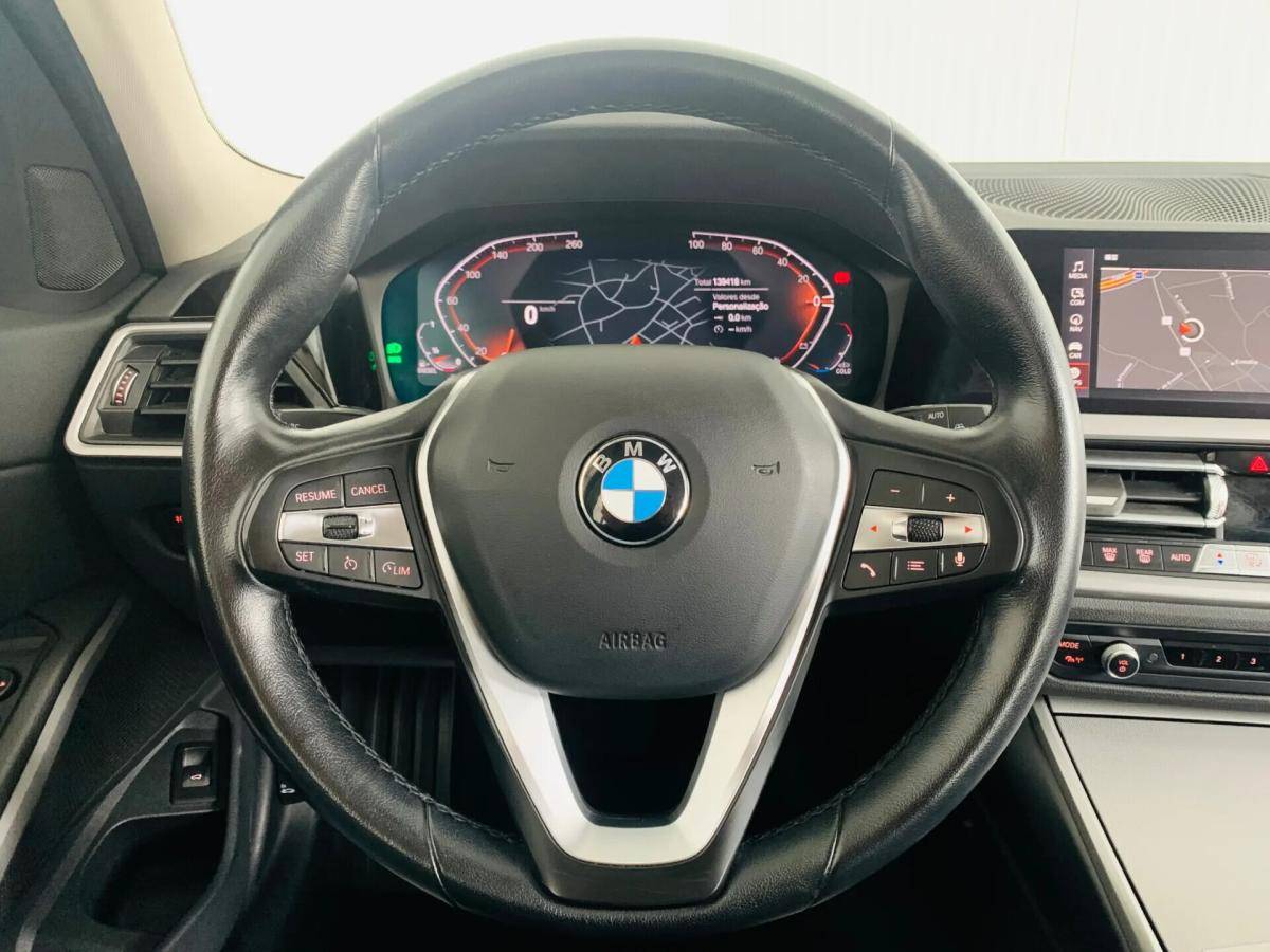 bmw-serie-3-318d-touring-2021-diesel-1995cc
