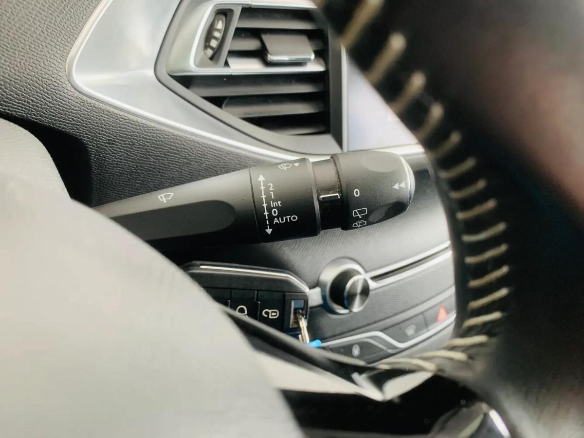 peugeot-308-sw-2019-diesel-1499cc