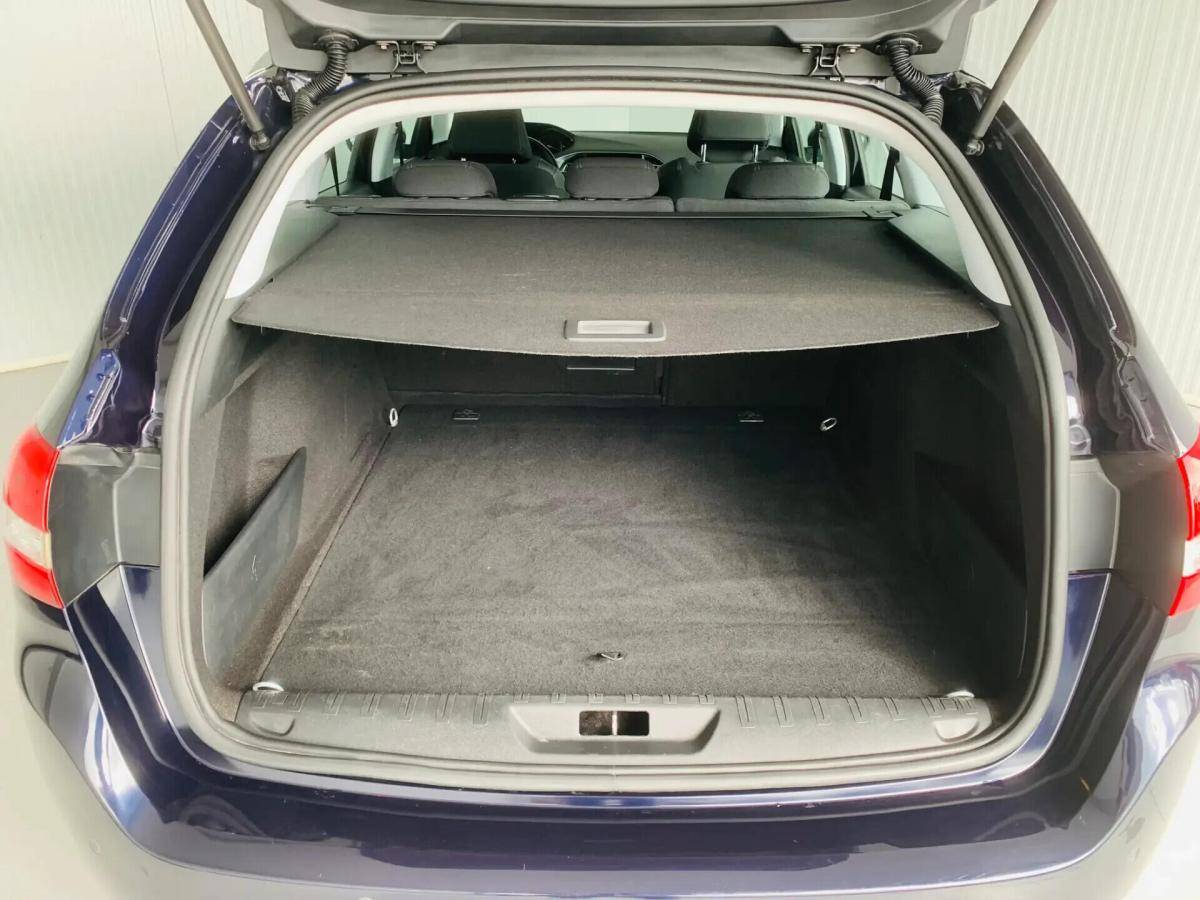 peugeot-308-sw-2019-diesel-1499cc