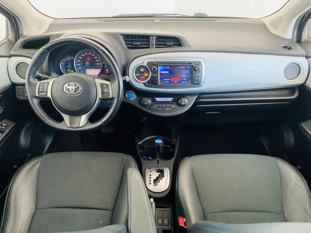toyota-yaris-2012-hibrido-a-gasolina-1497cc