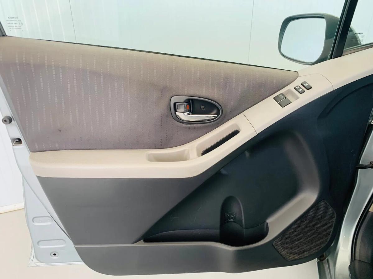 toyota-yaris-2009-diesel-1364cc