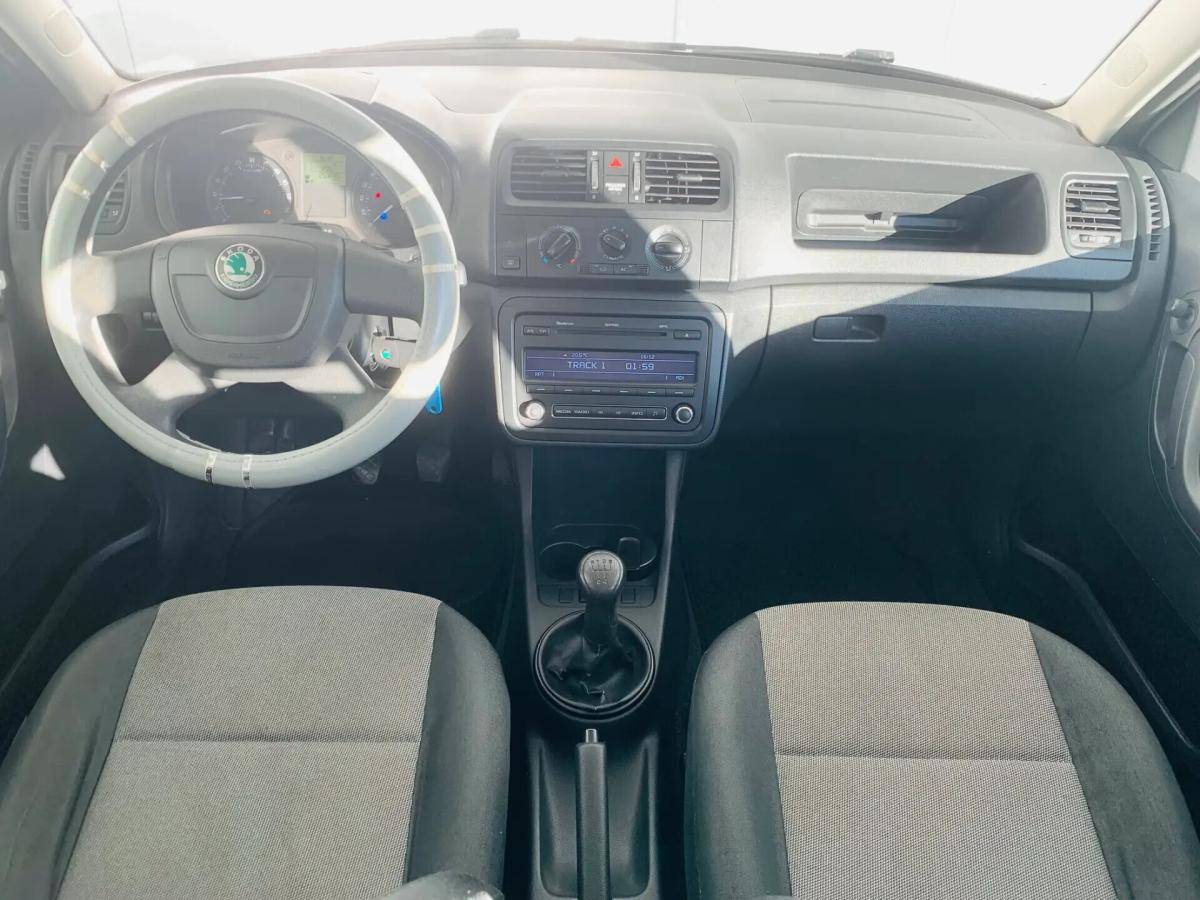 skoda-fabia-break-2011-diesel-1199cc
