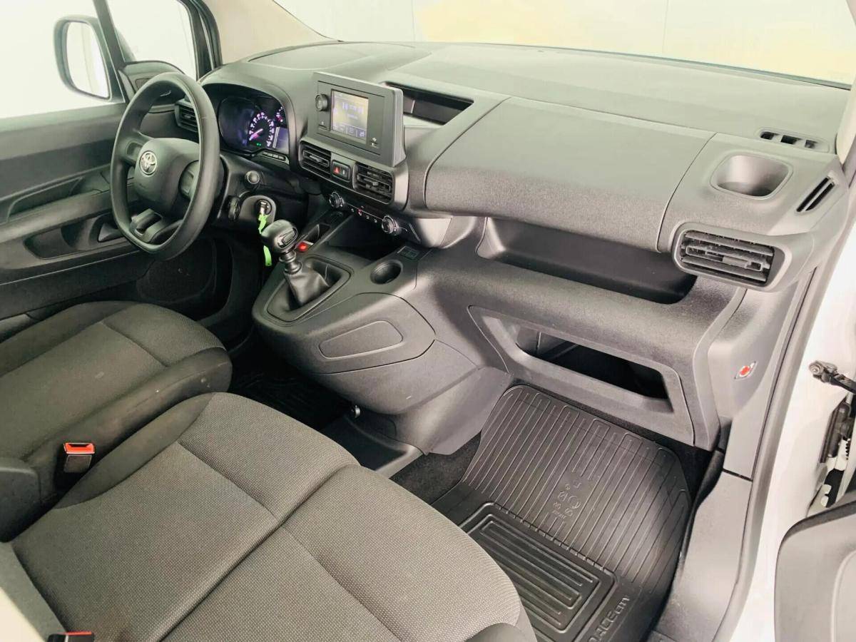 toyota-proace-2023-diesel-1499cc
