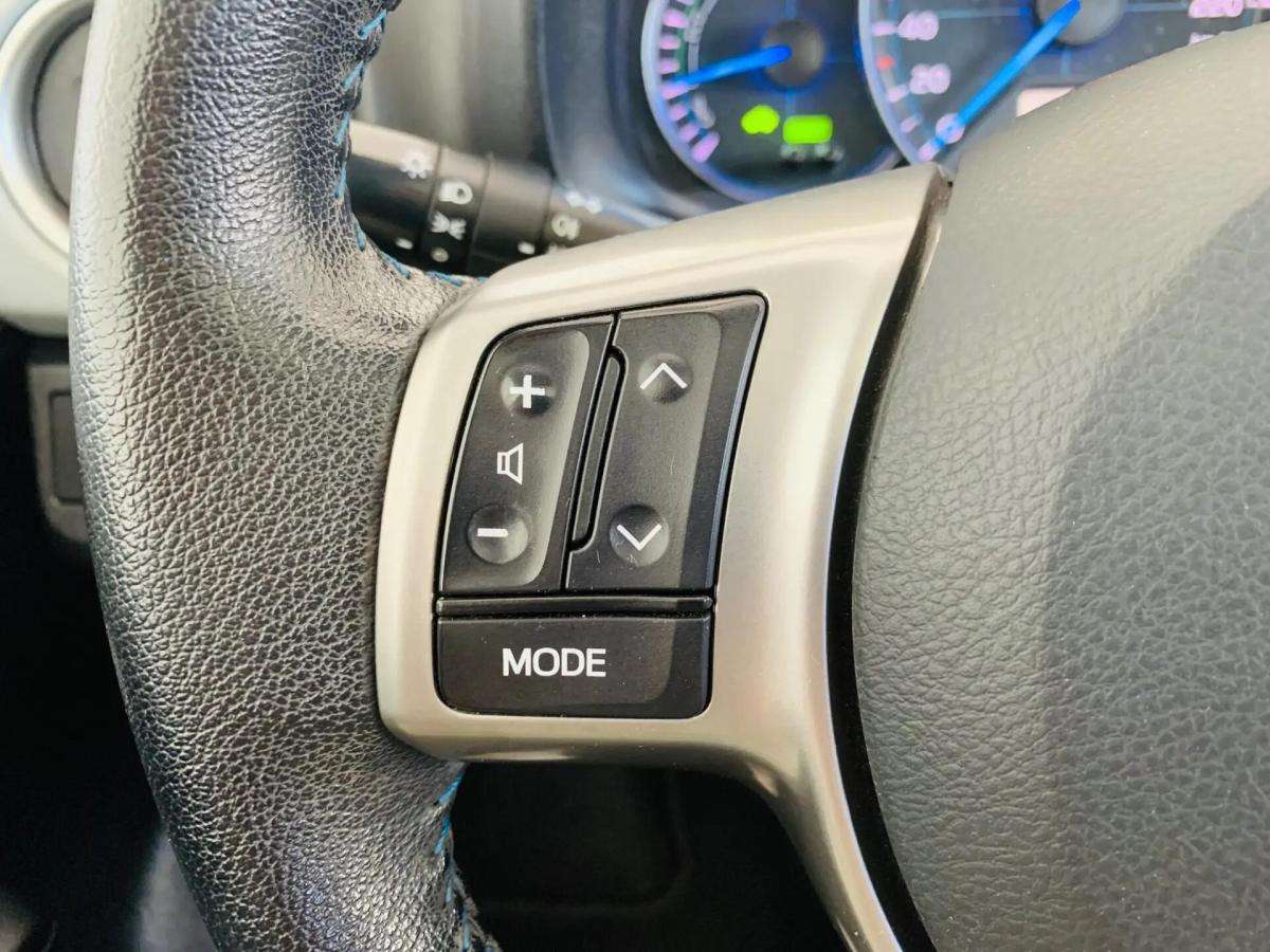 toyota-yaris-2012-hibrido-a-gasolina-1497cc