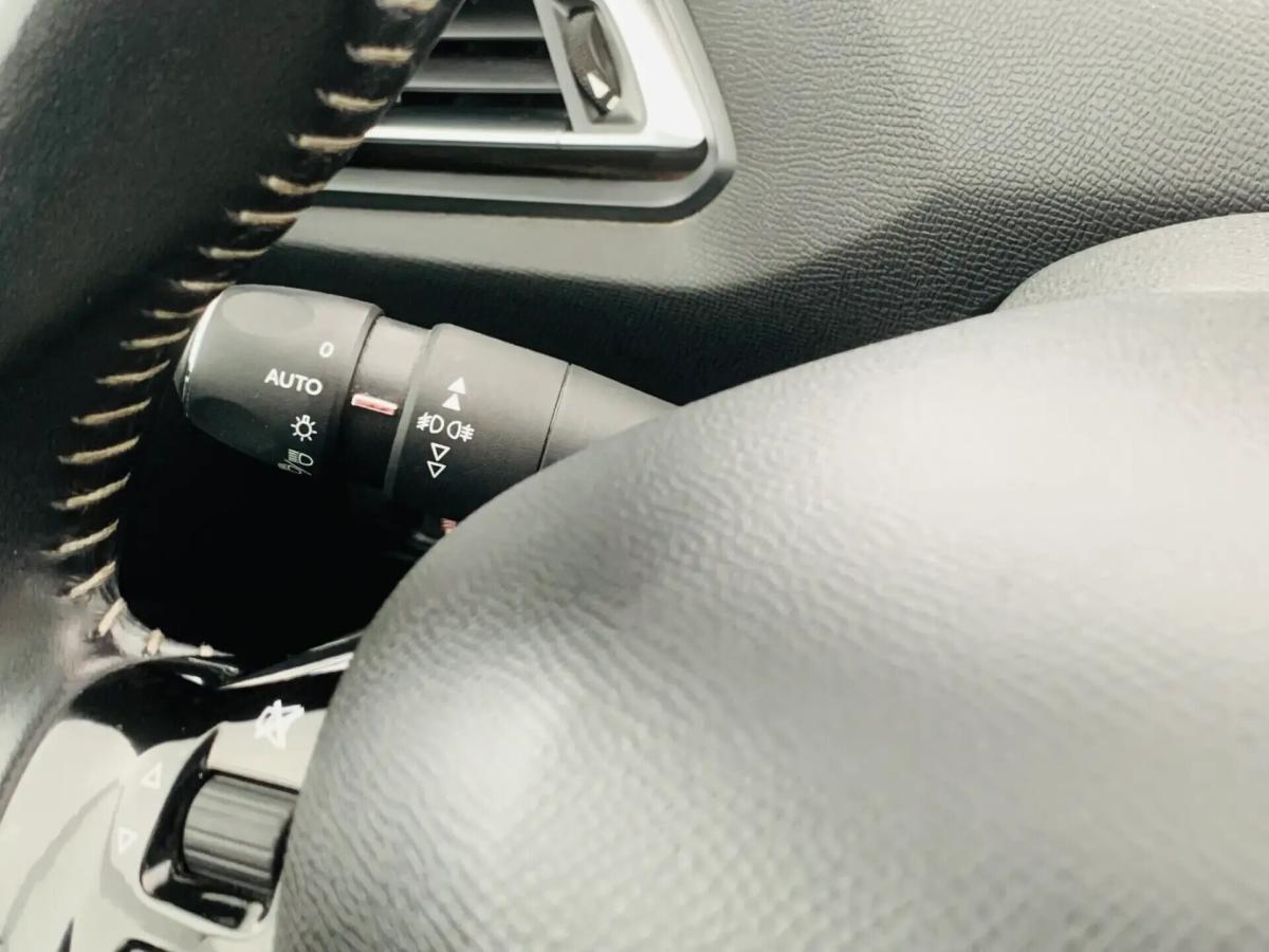 peugeot-308-sw-2019-diesel-1499cc