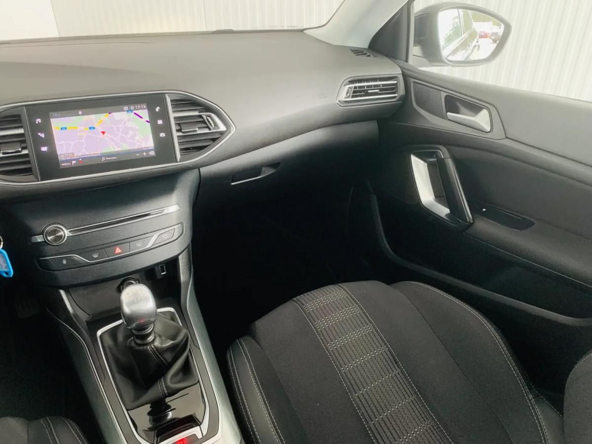 peugeot-308-sw-2019-diesel-1499cc